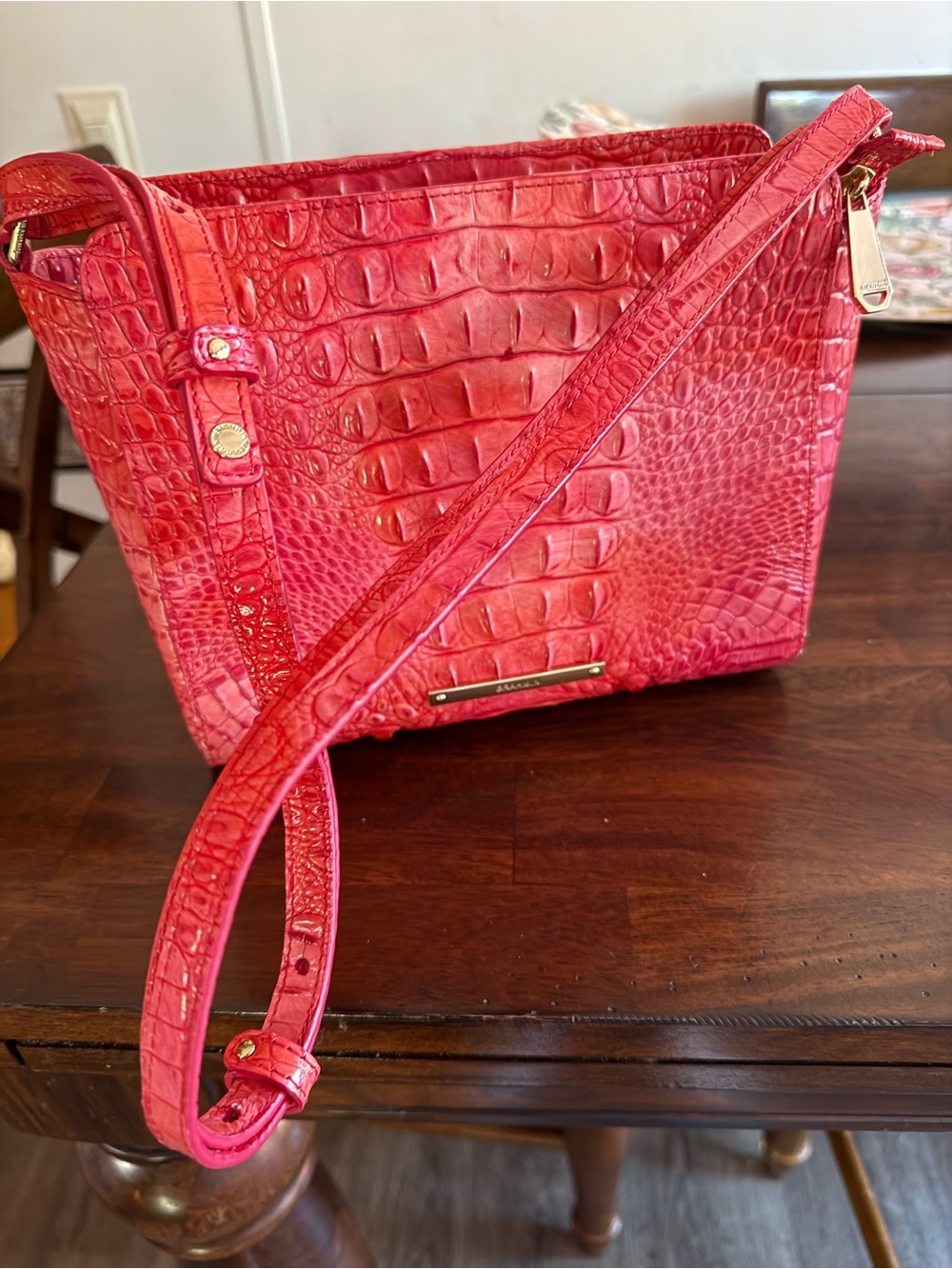 Brahmin Red Croc-Embossed Crossbody Bag - Picture 5 of 7